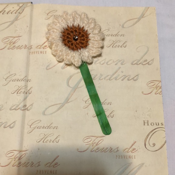 Flower Bookmark Handmade crochet - Picture 4 of 5
